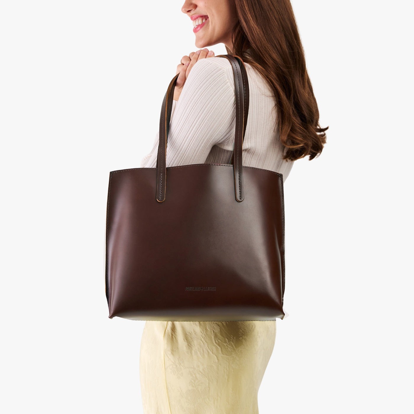 August Tote - Image 54