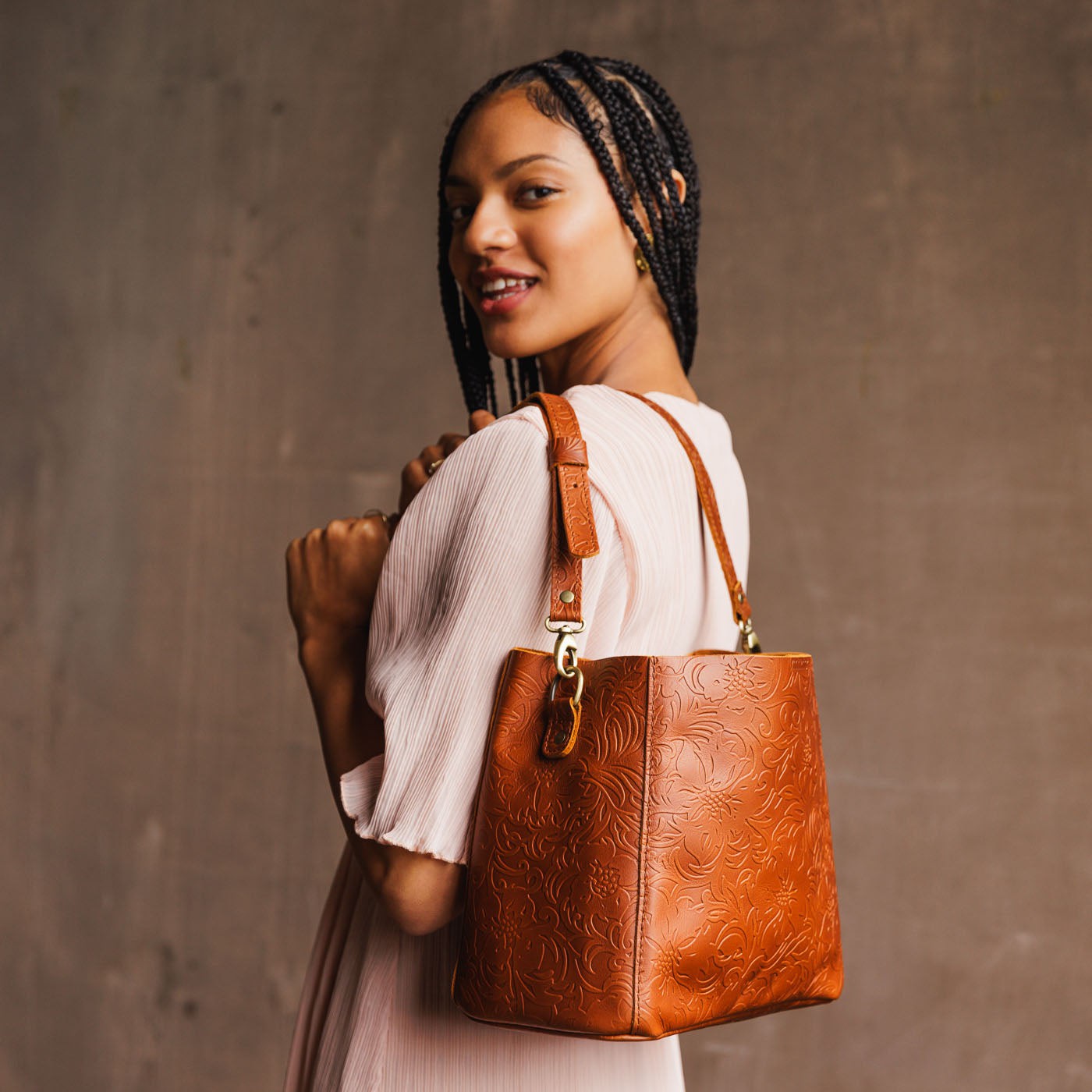 Butterfly Bucket Bag - Image 107