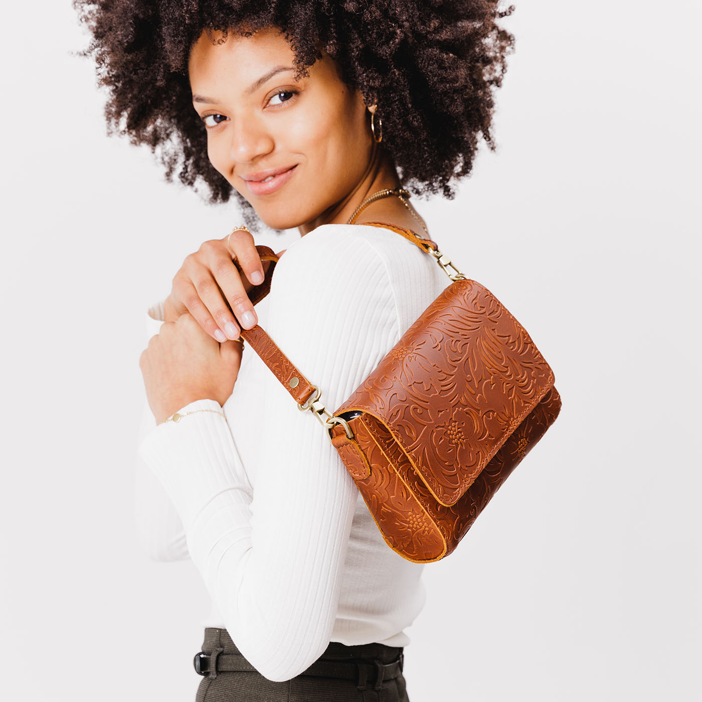 Metro Crossbody - Image 112