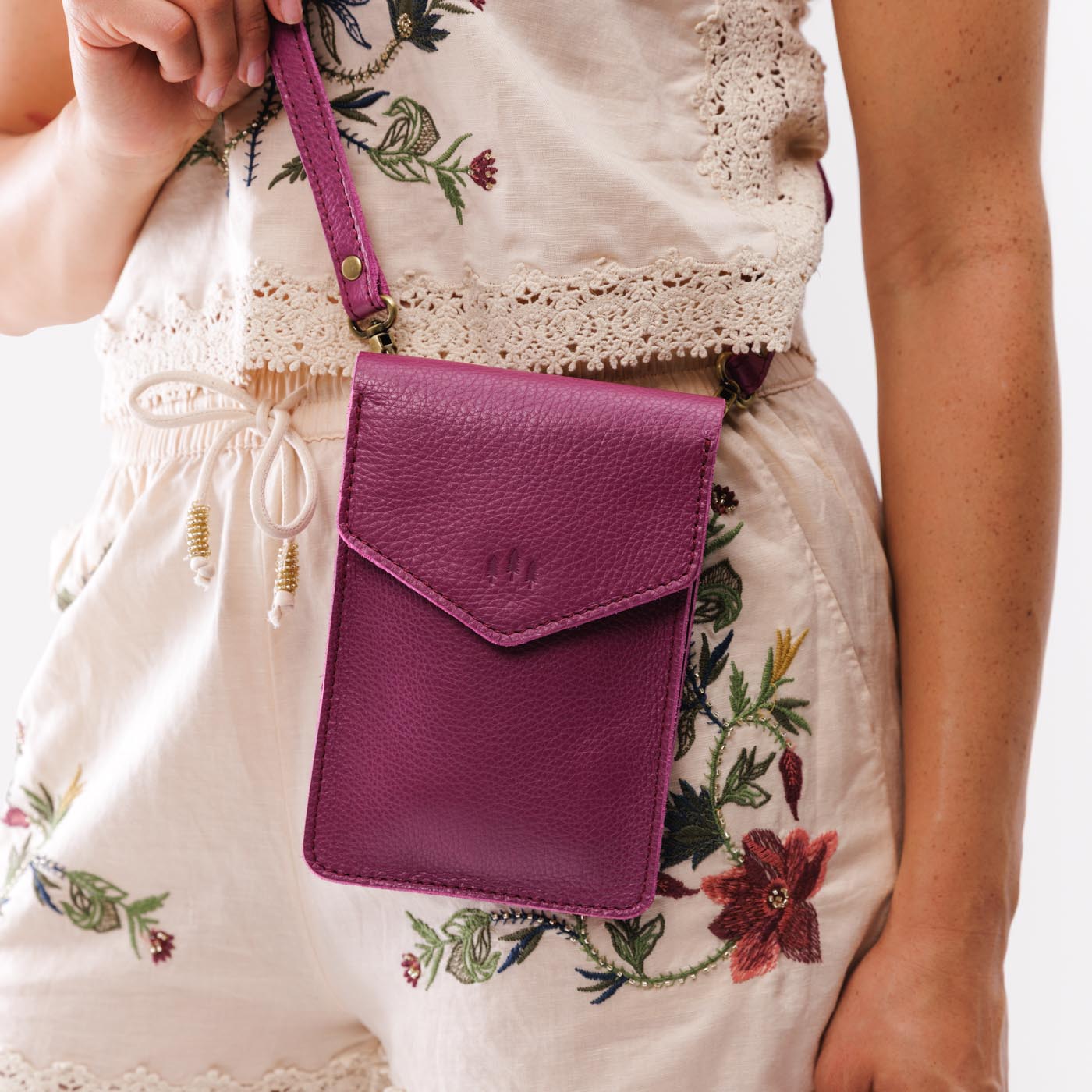 'Almost Perfect' Parker Phone Bag - Image 41